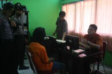 Dua Minggu Pacaran,...