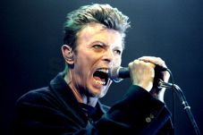 David Bowie Ingin Abu...