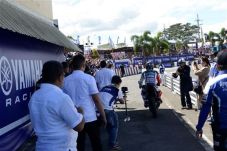 Mampir ke Filipina,...
