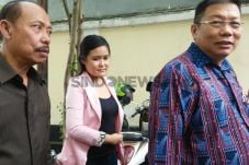 Siang Ini, Orangtua...