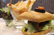 Sandwich Rendang yang...