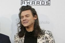 Harry Styles Keluar...