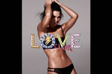 Kendall Jenner Pamer...