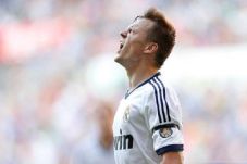 Denis Cheryshev Angkat...