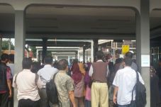 Gangguan Sinyal, Perjalanan...