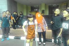 Trauma, Anggun Korban...