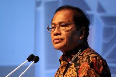 Rizal: Rencana Prancis...