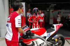 Rossi Anggap Stoner...