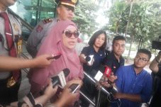 Datangi KPK, Dorce Gamalama...