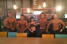 Atlet Binaraga Indonesia...