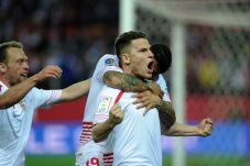 Tiru Barcelona, Sevilla...