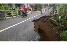Jembatan Antapheulang...