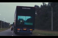 Samsung Kembangkan Monitor...