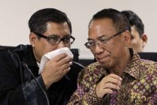Divonis 4 Tahun, Jero...