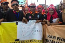 Derita Guru Honorer,...