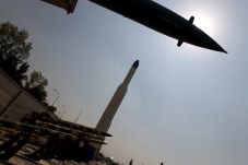 Iran Lanjutkan Program...