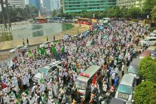 FPI : Biarkan Tangan...