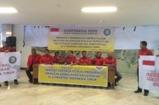 Serikat Pekerja Tolak...