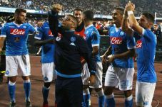 Duel Krusial, Napoli...