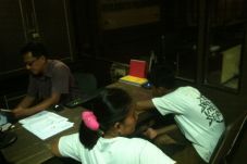 Pukuli Murid, Guru SMP...