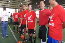 Menpora Adu Skill dengan...
