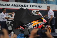 Repsol Honda Resmi Luncurkan...