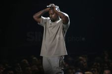 Banyak Utang, Kanye...
