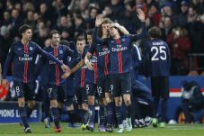 Cavani Jadi Pahlawan...