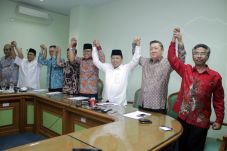 Pemimpin Majelis Agama...
