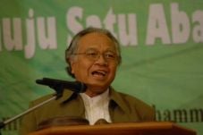 Salah Satu Pendiri ICMI,...