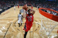 Sejarah, Anthony Davis...