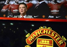 Nama Manchester United...