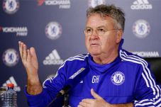 Guss Hiddink Uring-uringan...