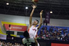 Bungkam Aspac, Garuda...