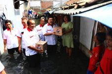 Perindo Berikan Bantuan...