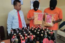Edarkan Ganja dan Psikotropika,...