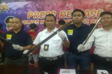 Polisi Bekuk Sembilan...