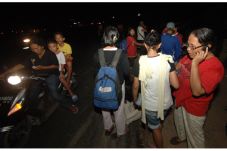 Gempa 8,3 SR Warga Mentawai...