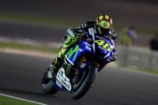 Valentino Rossi Jatuh...
