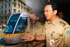 Analogi Ahok Soal Kereta...