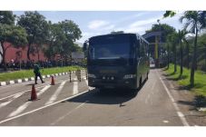 Mendarat di Bandara...