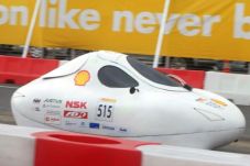 Mobil Hemat Energi Karya...