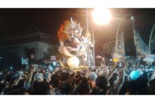 Parade Ogoh-ogoh Bikin...