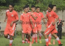 Masuk Grup Neraka, Persija...