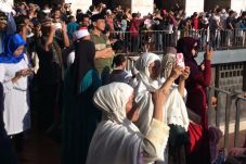Saat Masyarakat Antusias...