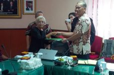 Keluarga Korban Kasus...