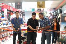 Ekspansi di Makassar,...
