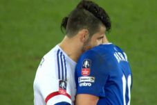 Gigitan Diego Costa...