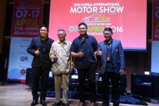 Panitia IIMS Bikin Acara...