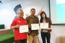 Tokopedia Gandeng Telkomsel...